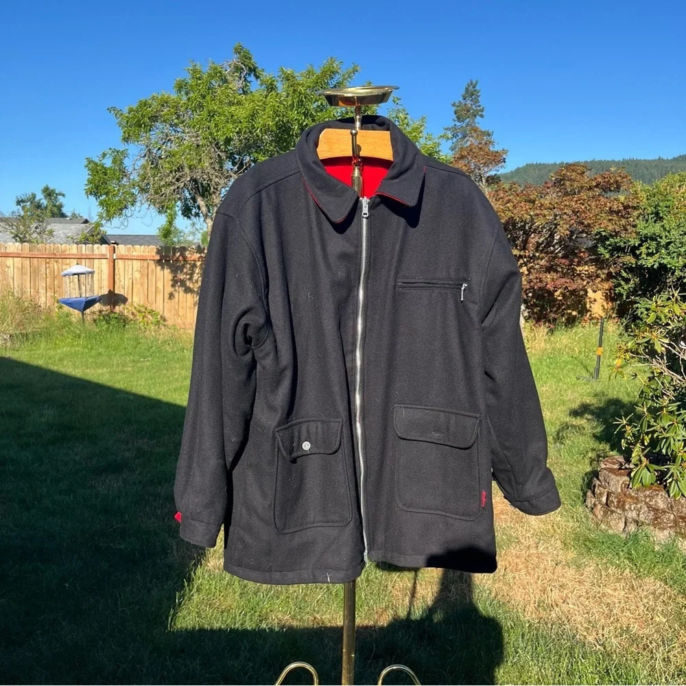 MARLBORO ~ Reversible Wool Men’s Red and Black Zip Jacket with Logo and Pockets